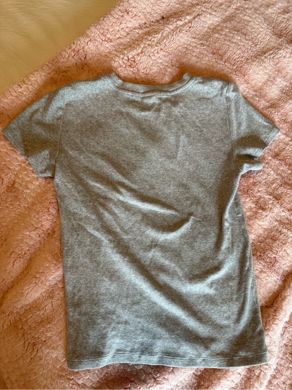 TNA Homestretch NWOT Short Sleeve Crewneck Tee - Gray - Picture 2 of 3